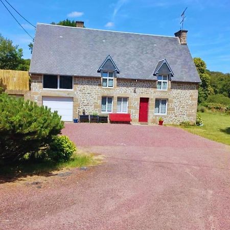 Maison En Pierre Au Milieu Du Bocage Coulouvray-Boisbenatre Ngoại thất bức ảnh
