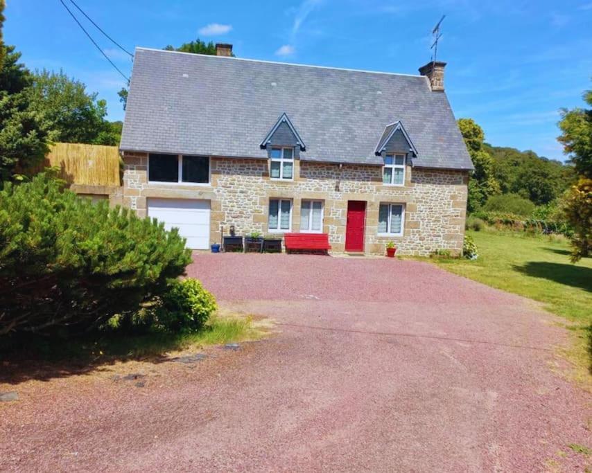 Maison En Pierre Au Milieu Du Bocage Coulouvray-Boisbenatre Ngoại thất bức ảnh
