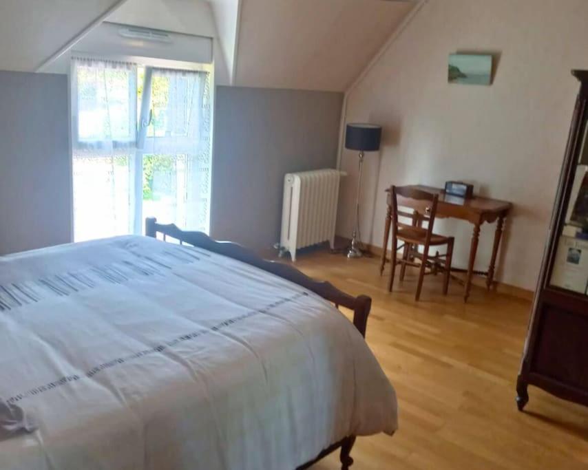 Maison En Pierre Au Milieu Du Bocage Coulouvray-Boisbenatre Ngoại thất bức ảnh